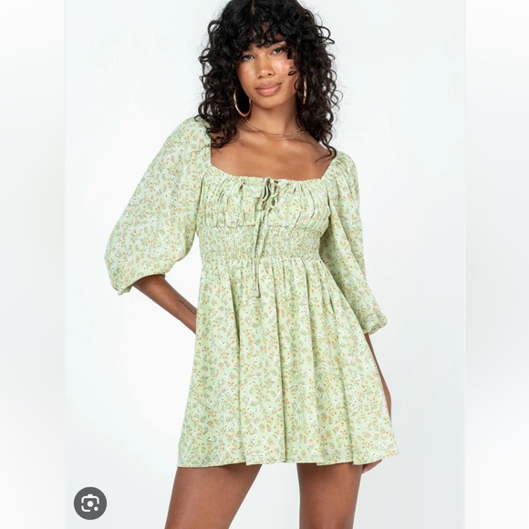 Princess Polly Dresses & Skirts - Princess Polly Dress NWT